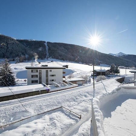 Agrimonia - 5,5-Zi Duplex Wohnung Bis 9 Personen Mit Eigenem Garten Davos Exteriör bild