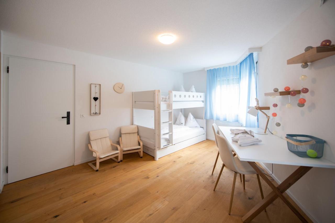 Agrimonia - 5,5-Zi Duplex Wohnung Bis 9 Personen Mit Eigenem Garten Davos Exteriör bild