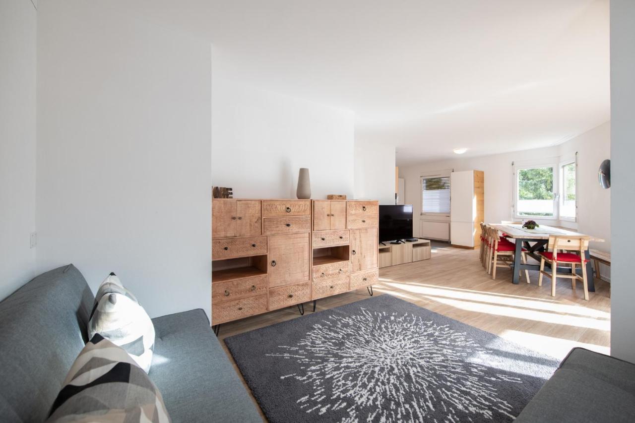 Agrimonia - 5,5-Zi Duplex Wohnung Bis 9 Personen Mit Eigenem Garten Davos Exteriör bild