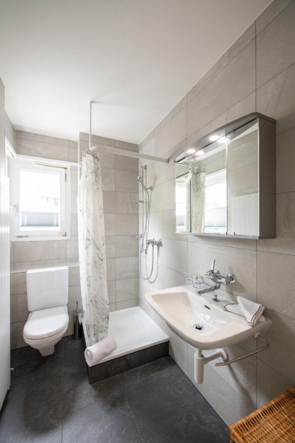 Agrimonia - 5,5-Zi Duplex Wohnung Bis 9 Personen Mit Eigenem Garten Davos Exteriör bild